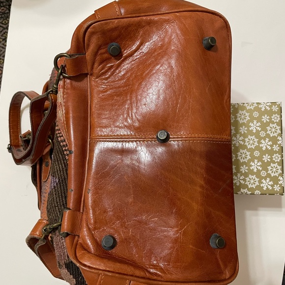 Vintage 90s Unisex Boho Artisan Cotton Woven Aztec Dhurrie and Leather Backpack - Picture 9 of 16